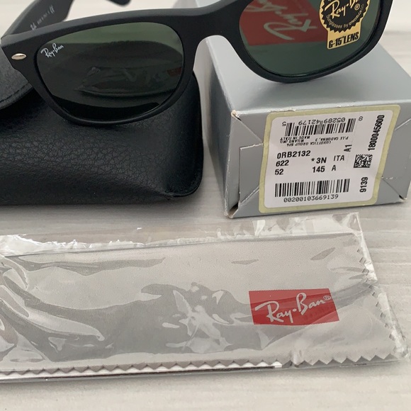 Brand New Ray-Ban New Wayfarer Black Matt - Picture 6 of 6